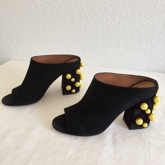 Givenchy Paris Pearl studded Mule Sandal - Picture 2 of 11